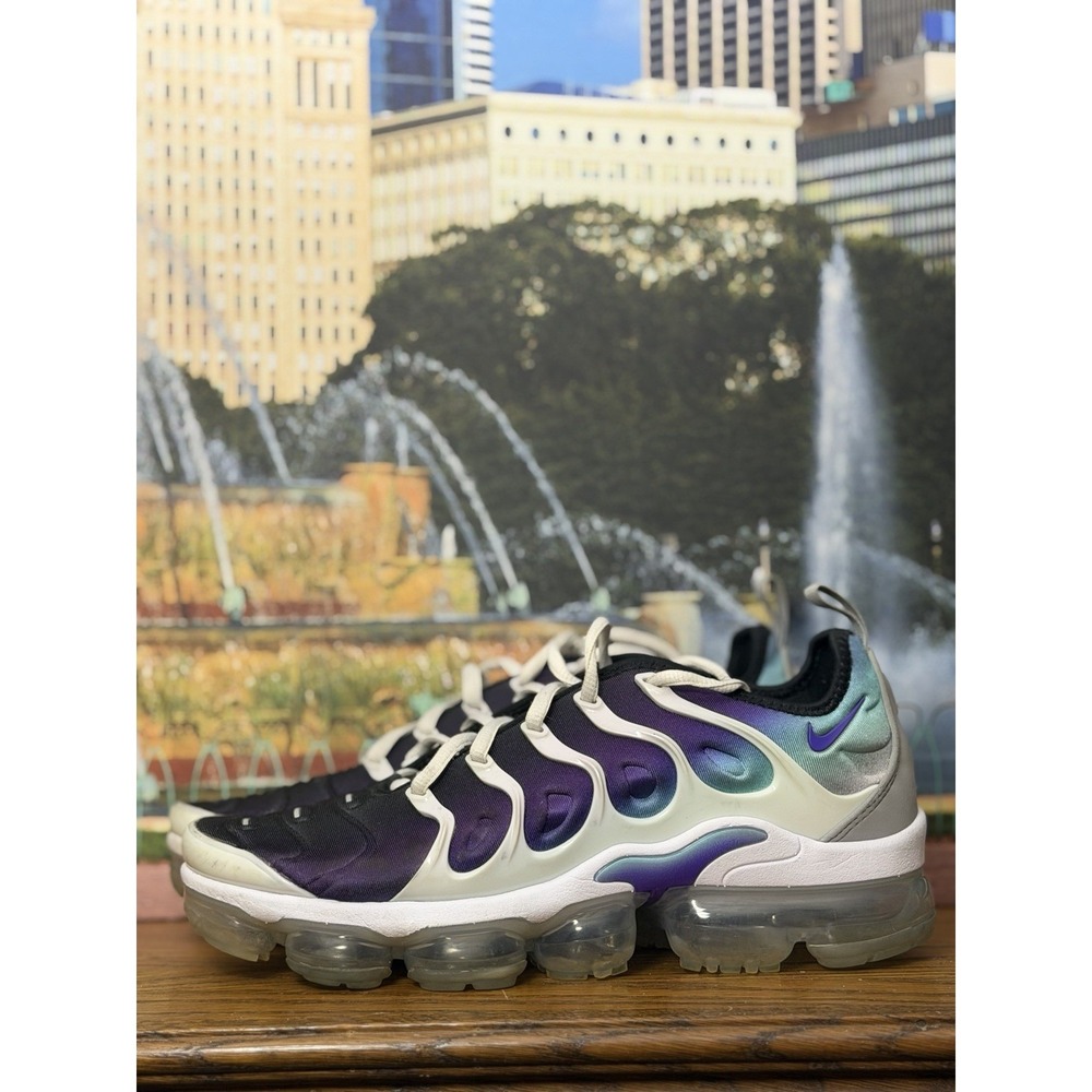 Nike Air Vapormax Plus Shoes Men's 8 White Purple Grape Running Workout Sneakers